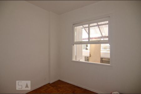 Quarto 1 de apartamento para alugar com 2 quartos, 70m² em Laranjeiras, Rio de Janeiro