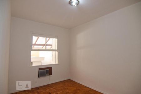 Quarto 2 de apartamento para alugar com 2 quartos, 70m² em Laranjeiras, Rio de Janeiro