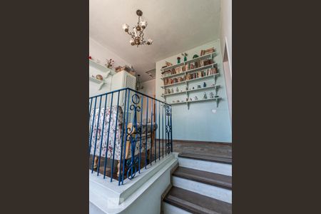 Casa à venda com 387m², 4 quartos e 2 vagasCorredor