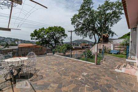 Casa à venda com 387m², 4 quartos e 2 vagasTerraço