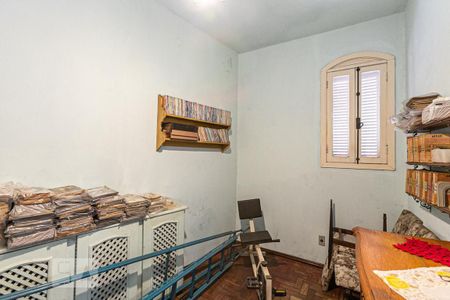 Casa à venda com 387m², 4 quartos e 2 vagasQuarto 1