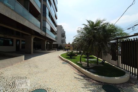 Apartamento para alugar com 85m², 2 quartos e 2 vagasFachada