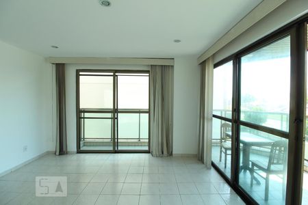 Apartamento para alugar com 85m², 2 quartos e 2 vagasSala
