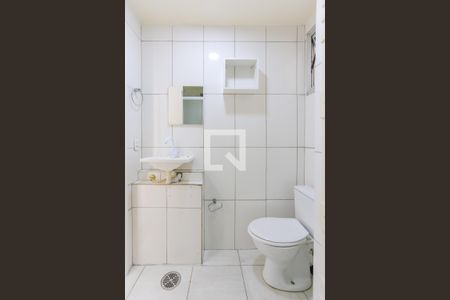 Apartamento para alugar com 47m², 2 quartos e 1 vaga Apartamento para alugar com 47m², 2 quartos e 1 vagaBanheiro