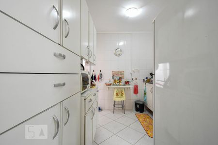 Apartamento à venda com 72m², 2 quartos e sem vagaCozinha