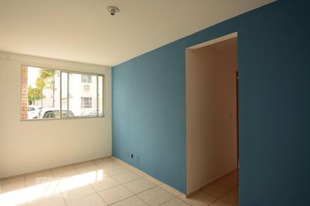 Sala de apartamento à venda com 2 quartos, 47m² em Parada de Lucas, Rio de Janeiro