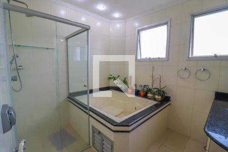 Apartamento à venda com 129m², 3 quartos e 2 vagasBanheiro da Suíte