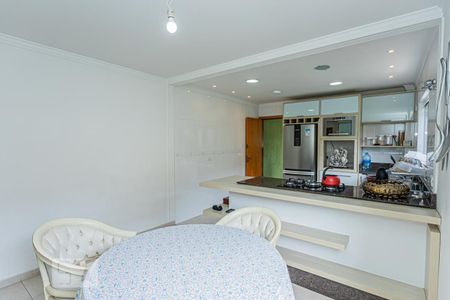 Casa à venda com 264m², 4 quartos e 4 vagasCozinha e copa