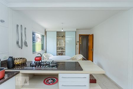 Casa à venda com 264m², 4 quartos e 4 vagasCozinha e copa