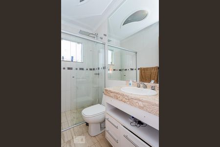 Casa à venda com 264m², 4 quartos e 4 vagasBanheiro suite 3