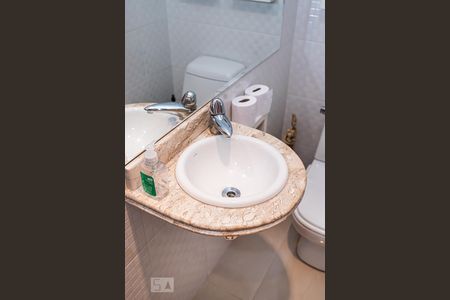 Casa à venda com 264m², 4 quartos e 4 vagasLavabo