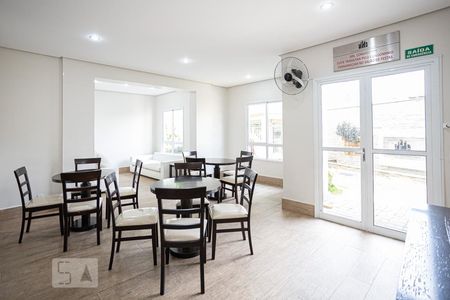 Apartamento para alugar com 60m², 2 quartos e 1 vagaÁrea comum - Salão de festas