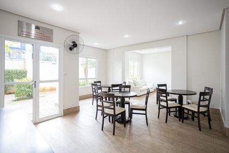 Apartamento para alugar com 60m², 2 quartos e 1 vagaÁrea comum - Salão de festas