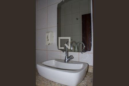 Casa para alugar com 450m², 5 quartos e 4 vagasBanheiro da Suíte 01