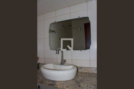 Casa para alugar com 450m², 5 quartos e 4 vagasBanheiro Social