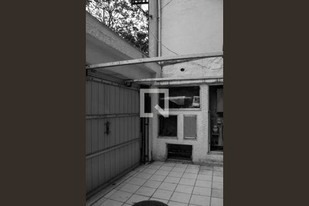 Casa para alugar com 450m², 5 quartos e 4 vagasEntrada - Garagem