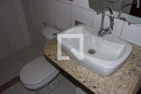 Casa para alugar com 450m², 5 quartos e 4 vagasBanheiro da Suíte 01