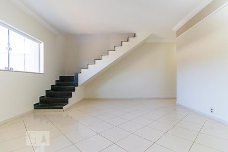 Sala de casa para alugar com 3 quartos, 180m² em Jardim Boa Esperança, Campinas