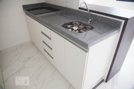 Studio para alugar com 28m², 1 quarto e sem vaga Studio para alugar com 28m², 1 quarto e sem vagaCozinha - Armários