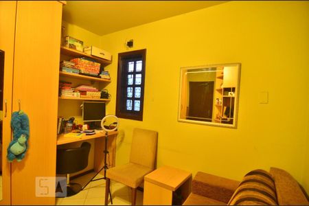 Casa à venda com 377m², 5 quartos e 2 vagasQuarto 1