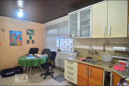 Casa à venda com 377m², 5 quartos e 2 vagasCozinha