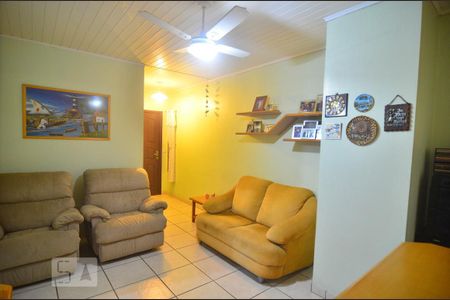 Casa à venda com 377m², 5 quartos e 2 vagasSala