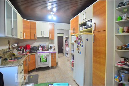 Casa à venda com 377m², 5 quartos e 2 vagasCozinha