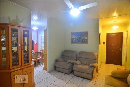 Casa à venda com 377m², 5 quartos e 2 vagasSala