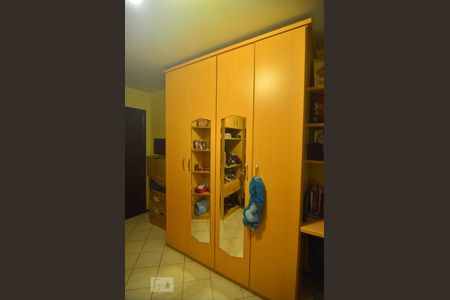 Casa à venda com 377m², 5 quartos e 2 vagasQuarto 1