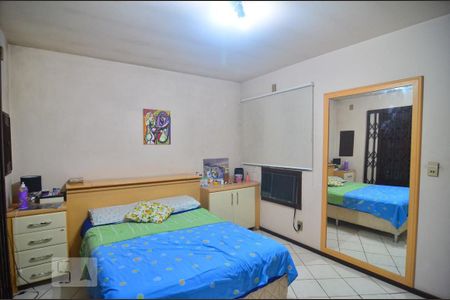 Casa à venda com 377m², 5 quartos e 2 vagasSuíte