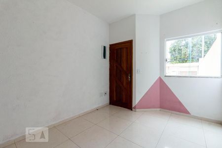 Sala de casa para alugar com 2 quartos, 120m² em Vila Nova Curuçá, São Paulo
