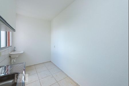 Apartamento para alugar com 47m², 2 quartos e 1 vaga Apartamento para alugar com 47m², 2 quartos e 1 vagaCozinha e Área de Serviço