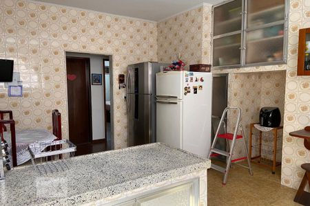 Casa à venda com 150m², 3 quartos e 4 vagas Casa à venda com 150m², 3 quartos e 4 vagasCozinha