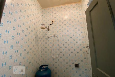 Casa à venda com 150m², 3 quartos e 4 vagas Casa à venda com 150m², 3 quartos e 4 vagasBanheiro de Serviço