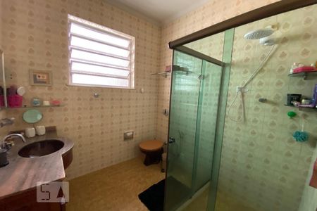 Casa à venda com 150m², 3 quartos e 4 vagas Casa à venda com 150m², 3 quartos e 4 vagasBanheiro Social