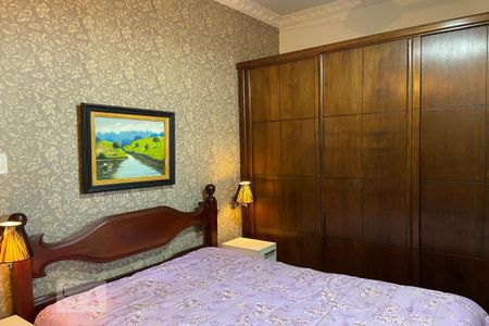 Casa à venda com 150m², 3 quartos e 4 vagas Casa à venda com 150m², 3 quartos e 4 vagasSuíte