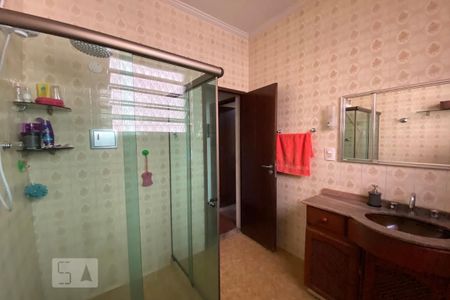 Casa à venda com 150m², 3 quartos e 4 vagas Casa à venda com 150m², 3 quartos e 4 vagasBanheiro Social