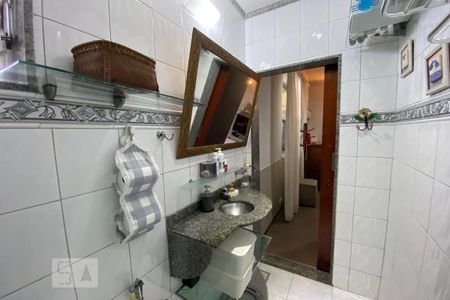 Casa à venda com 150m², 3 quartos e 4 vagas Casa à venda com 150m², 3 quartos e 4 vagasBanheiro da Suíte