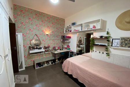 Casa à venda com 150m², 3 quartos e 4 vagas Casa à venda com 150m², 3 quartos e 4 vagasQuarto 2