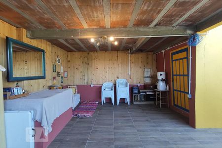 Casa à venda com 225m², 2 quartos e 1 vaga Casa à venda com 225m², 2 quartos e 1 vagaSalão de festas