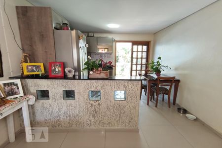 Casa à venda com 225m², 2 quartos e 1 vaga Casa à venda com 225m², 2 quartos e 1 vagaCozinha