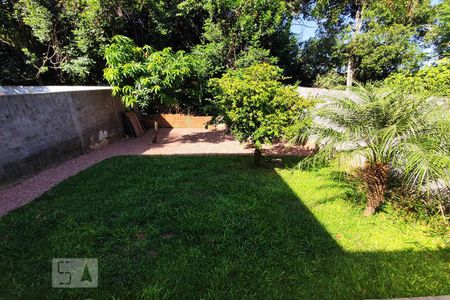 Casa à venda com 225m², 2 quartos e 1 vaga Casa à venda com 225m², 2 quartos e 1 vagaJardim