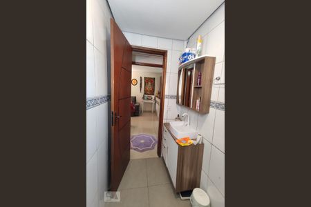Casa à venda com 225m², 2 quartos e 1 vaga Casa à venda com 225m², 2 quartos e 1 vagaBanheiro