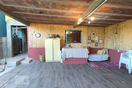 Casa à venda com 225m², 2 quartos e 1 vaga Casa à venda com 225m², 2 quartos e 1 vagaÁrea de Serviço e Salão de festas
