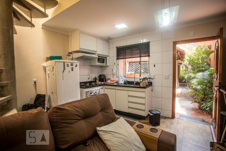 Casa à venda com 130m², 4 quartos e 2 vagas Casa à venda com 130m², 4 quartos e 2 vagasSala / Cozinha