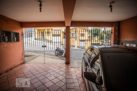Casa à venda com 130m², 4 quartos e 2 vagas Casa à venda com 130m², 4 quartos e 2 vagasGaragem