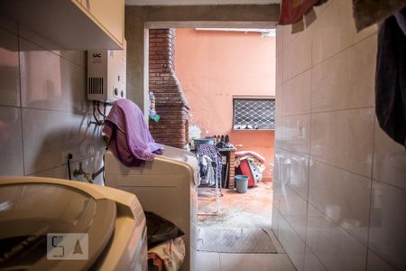 Casa à venda com 130m², 4 quartos e 2 vagas Casa à venda com 130m², 4 quartos e 2 vagasÁrea de Serviço