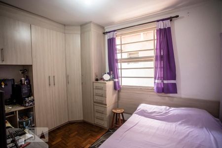 Casa à venda com 130m², 4 quartos e 2 vagas Casa à venda com 130m², 4 quartos e 2 vagasQuarto 2 - Armários