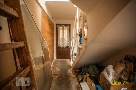 Casa à venda com 130m², 4 quartos e 2 vagas Casa à venda com 130m², 4 quartos e 2 vagasCorredor - Externo