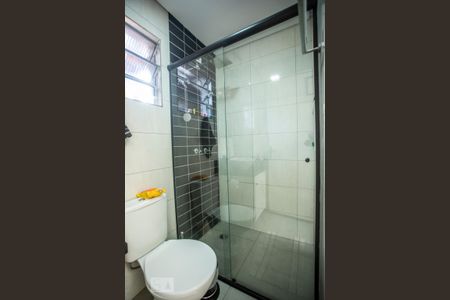 Casa à venda com 130m², 4 quartos e 2 vagas Casa à venda com 130m², 4 quartos e 2 vagasBanheiro